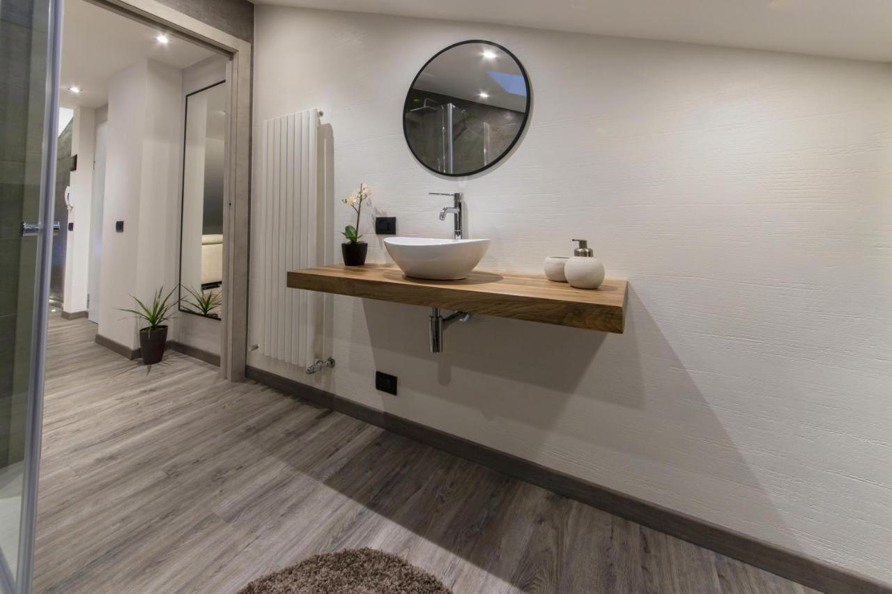 Apartamento Panoramic Penthouse In The Historical Center Domodossola Exterior foto