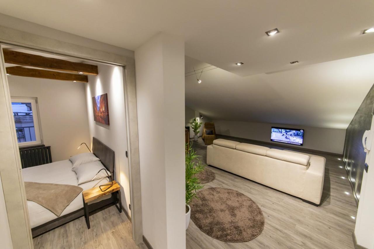 Apartamento Panoramic Penthouse In The Historical Center Domodossola Exterior foto